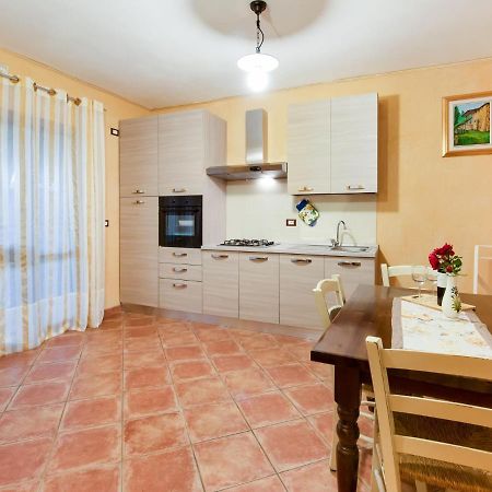 Вилла Beautiful Chalet With Swimming Pool In Lombardy Мароне Экстерьер фото