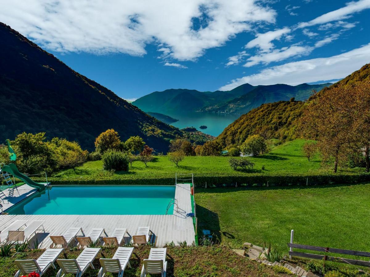 Вилла Beautiful Chalet With Swimming Pool In Lombardy Мароне Экстерьер фото